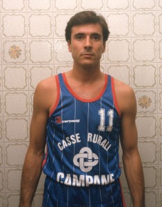 Gianni Tassi con la canotta di Battipaglia