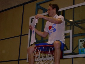 Esteban Pierdominici dopo la vittoria in finale con Meomartini